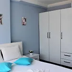 Mavi Restaurant & 1 *